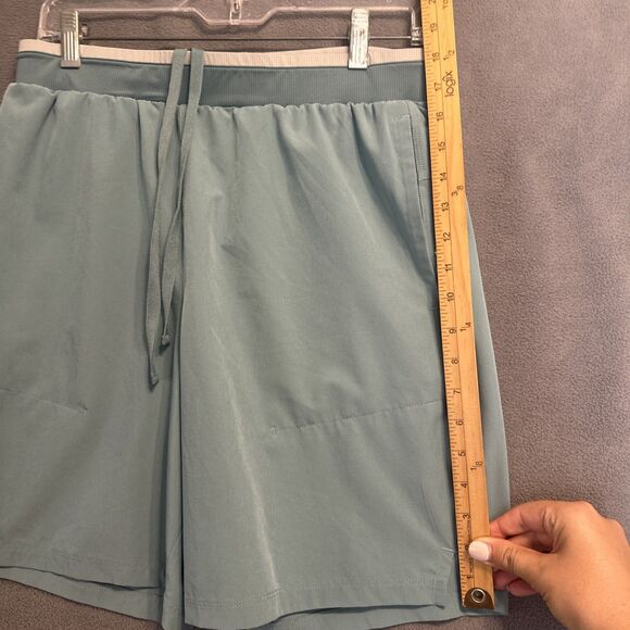 Fabletics Fundamental Shorts Unlined Athletic 7" Inseam Mens Size M Arctic Wave - Picture 9 of 14